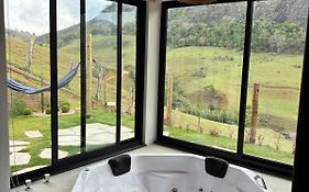 Casa de Campo em Secretário, Charme e tranquilidade
